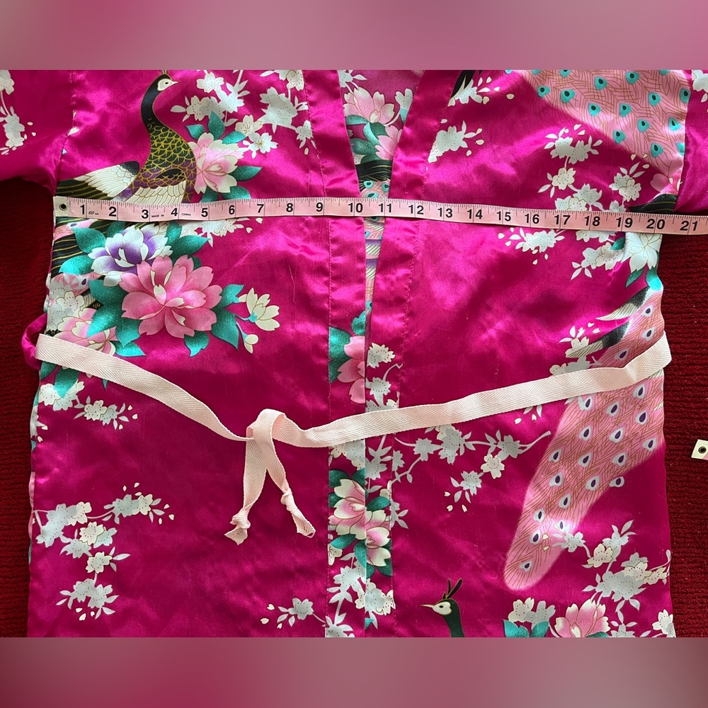 Satin pink Robe - Picture 2 of 4
